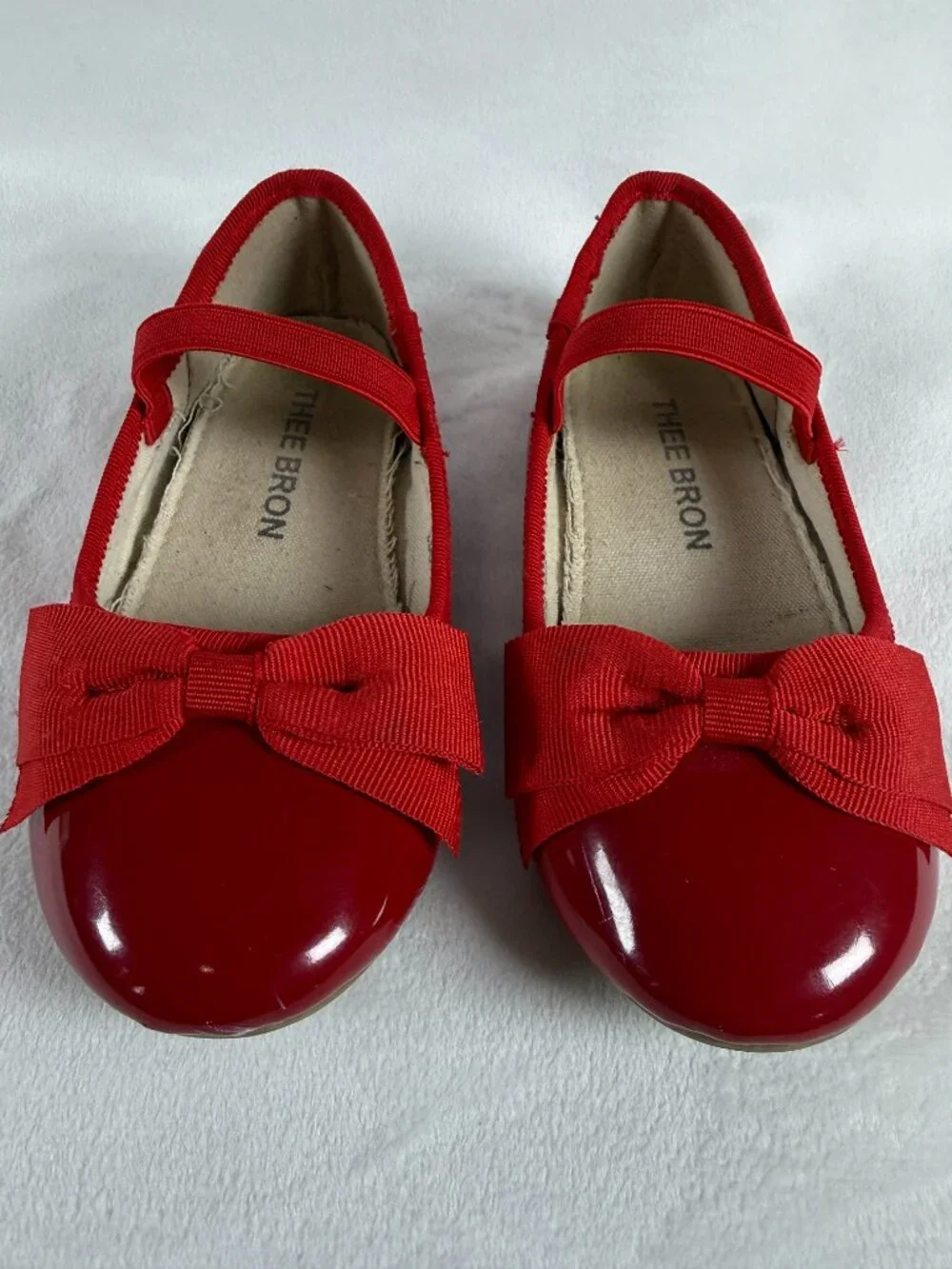 Thee Bron Girls Red Mary Jane Flats Bow Patent Shoes Size 8 Toddler ReLoved